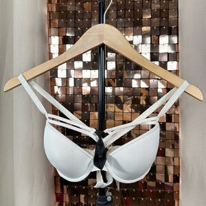 Marlies Dekker Style Cream Bra w Black Mini Tie & Strap Details Size US 32C